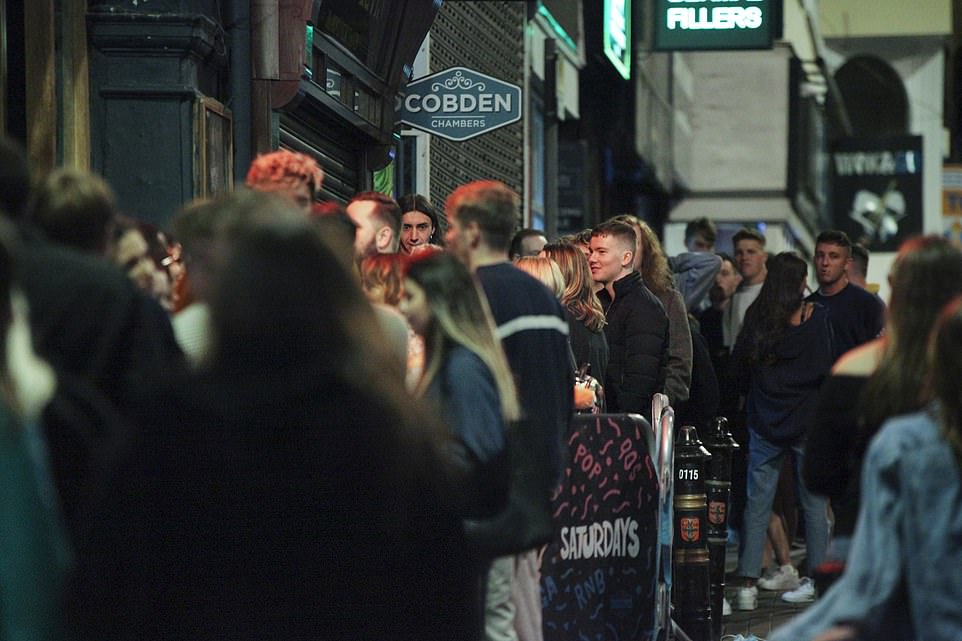Long queues were seen with security having to step in and ask people to space out more due to zero social distancing going on. Police and community protection were doing patrols.