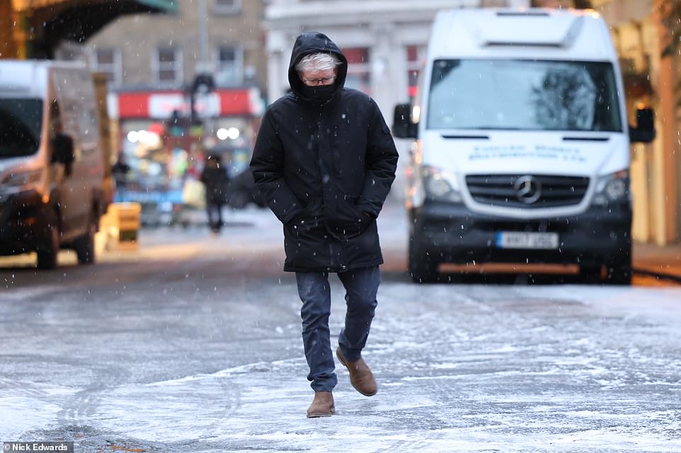 Freezing temperatures and bitter winds have made for difficult conditions around London Bridge this morning amid weather warnings last until tomorrow