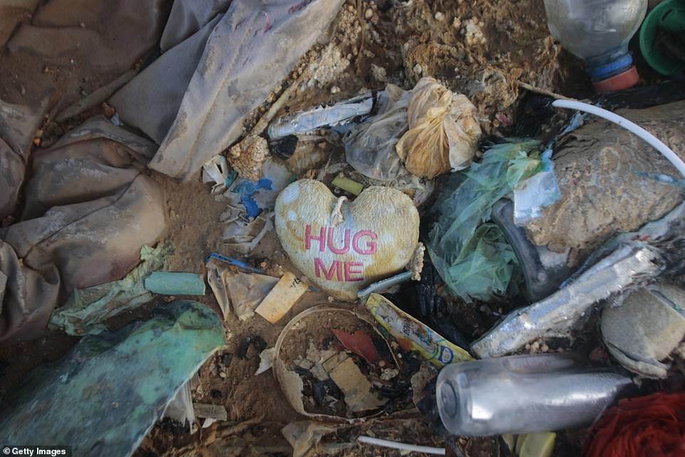 Mayor Choque said part of efforts to clean up Lake Uru Uru would involve getting residents to stop disposing of their plastic waste in local waterways