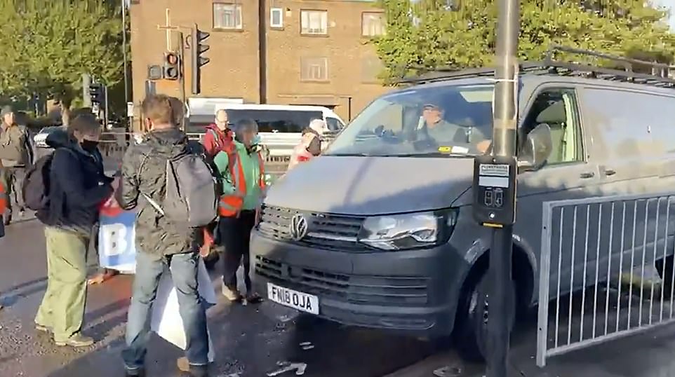 Enviro-idiots have shut down all four corners of London by blocking the Blackwall Tunnel, Hanger Lane, Wandsworth Bridge and Arnos Grove today
